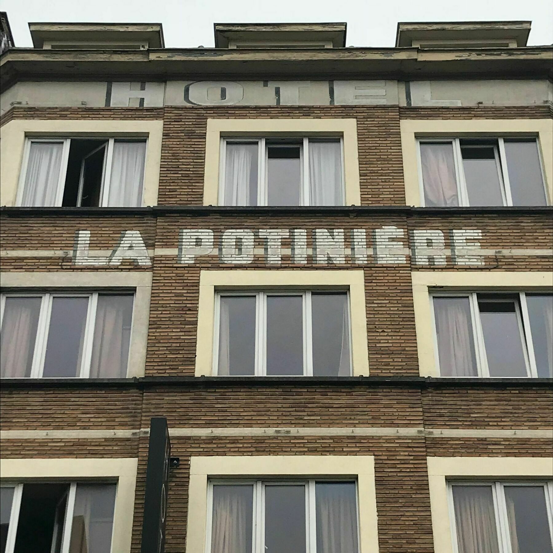 Hotel La Potiniere Schaerbeek Exteriör bild